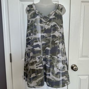 Lime n Chili green camo crisscross tunic tank top! Size XL. Perfect for summer!